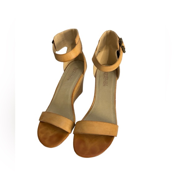 Kenneth Cole Reaction Ava sexy casual camel wedge summer vacation sandal size 9 - Picture 2 of 14